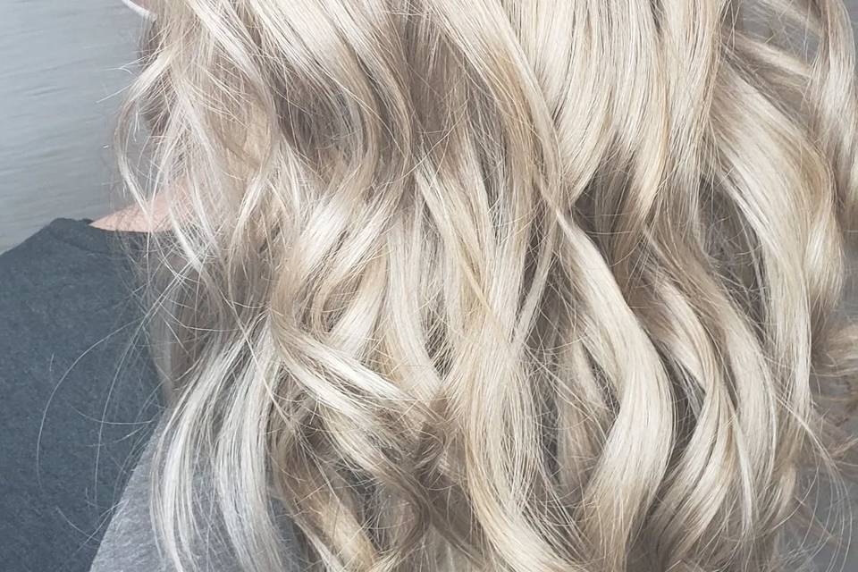 Turn Up the Volume Salon