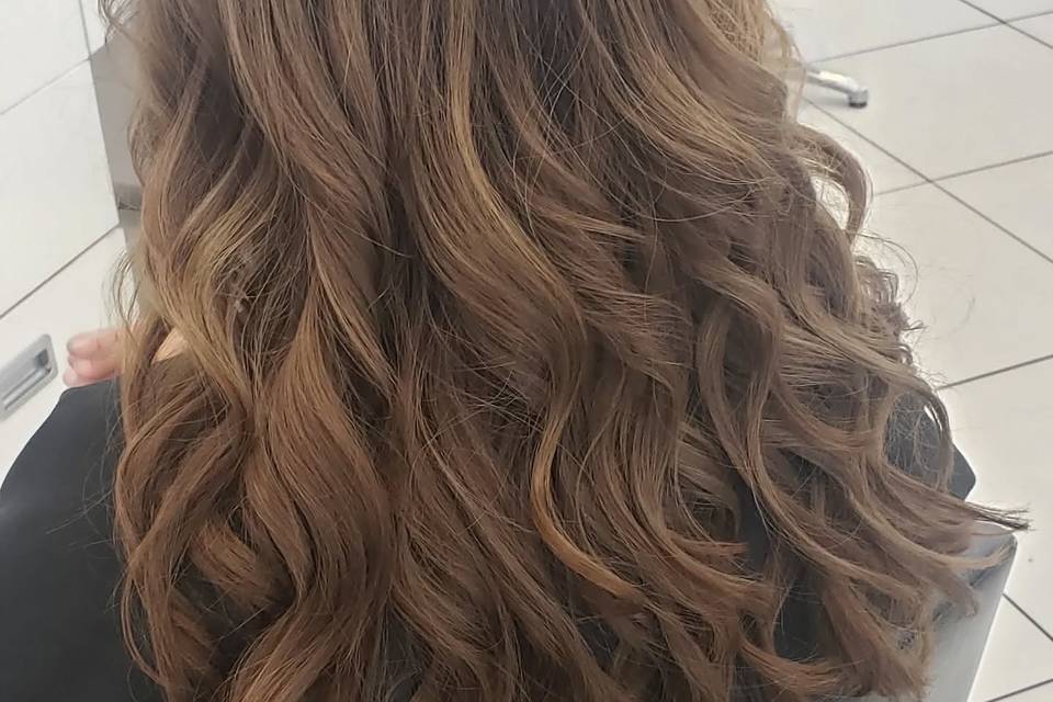 Turn Up the Volume Salon