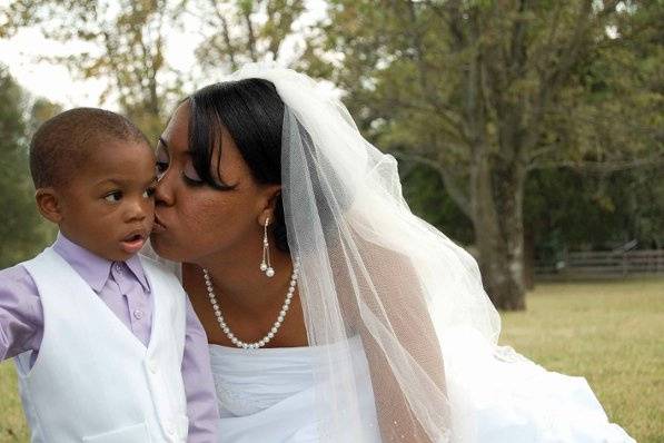 J&A Creative Wedding Photos