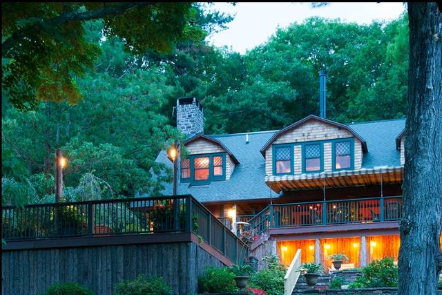 Deer Mountain Inn