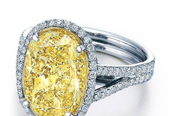 Oval Cut, Yellow Diamond Ring
