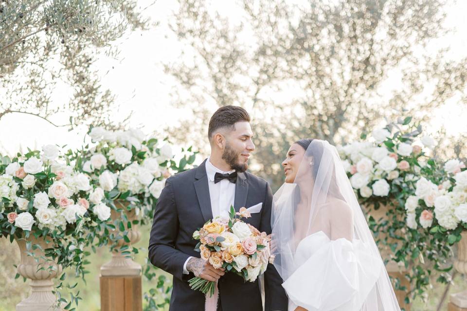 Altisima Winery Couple