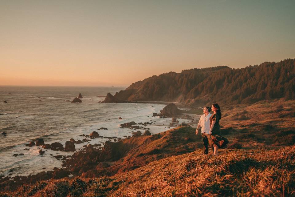 Elopement/Wedding Photographer