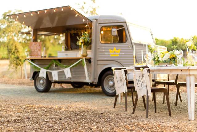 The Duke Truck, Bartending & Mobile Bar