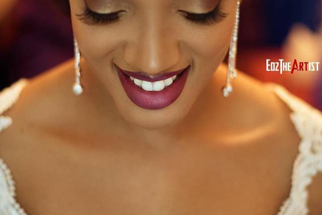 Bold lip