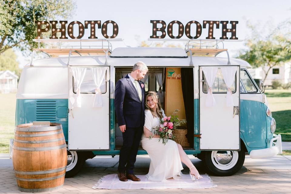 Photo booth love - Brittany Taylor Photography