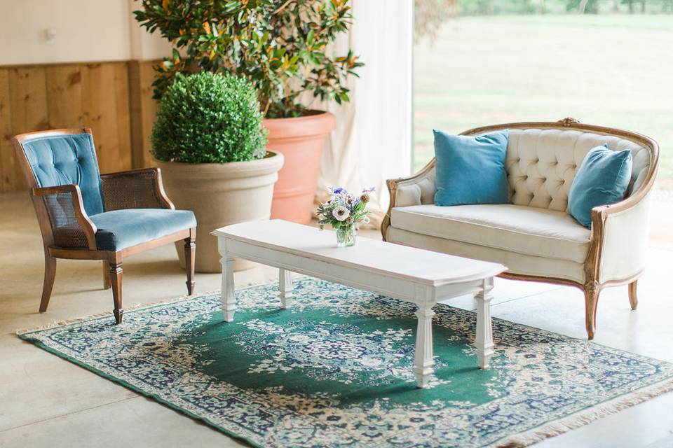 Custom Seating Vignette