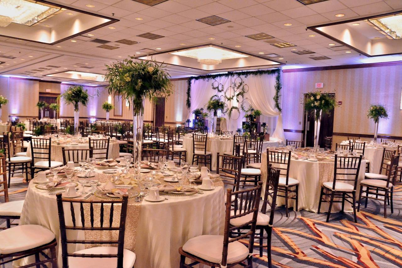 DoubleTree by Hilton Chicago - Alsip - Hotel Weddings - Alsip, IL ...