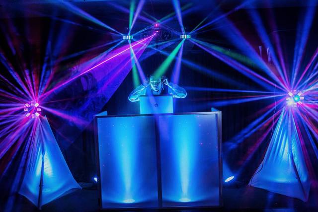 Uplighting available