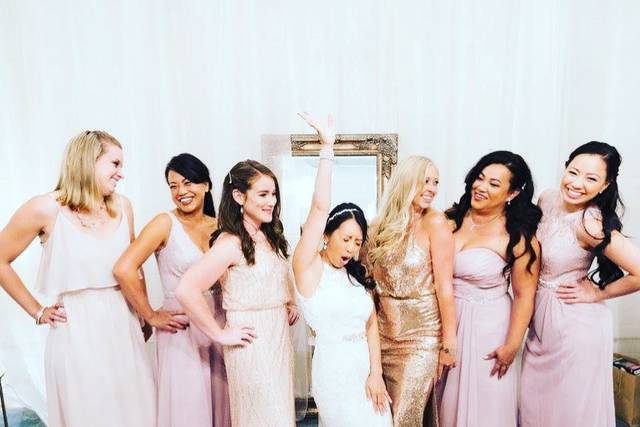 Bride + 6 bridesmaids