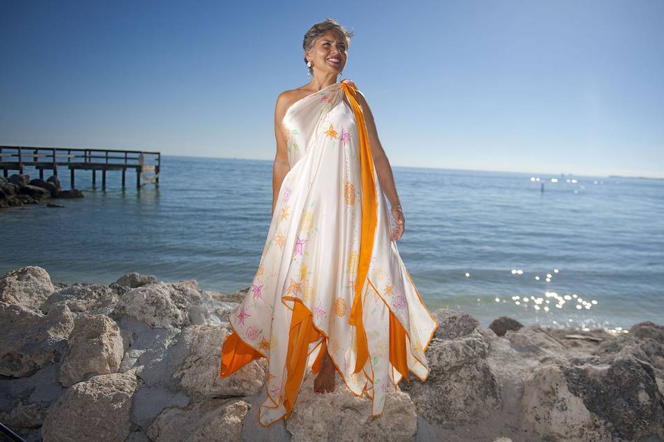 Free-flowing beach wed dress