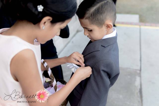 L. Barnett Photography