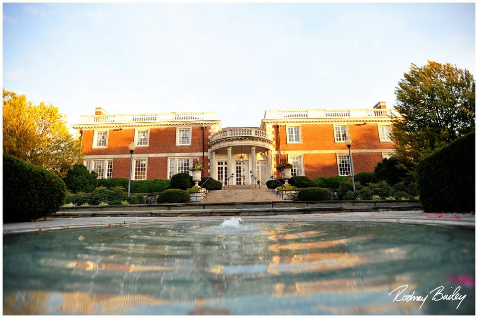 Mansion in the sunlight