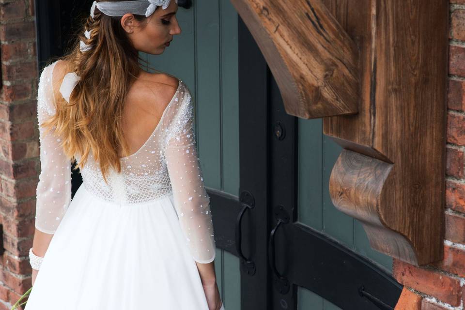 Lace wedding dress