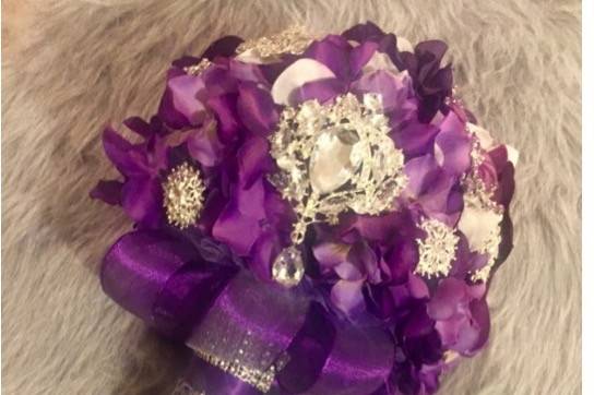 MJ Bouquets-Ramos en Broches MJ