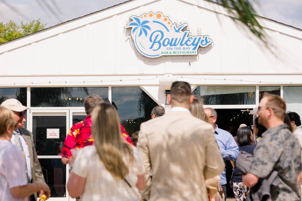 Bowleys Sign