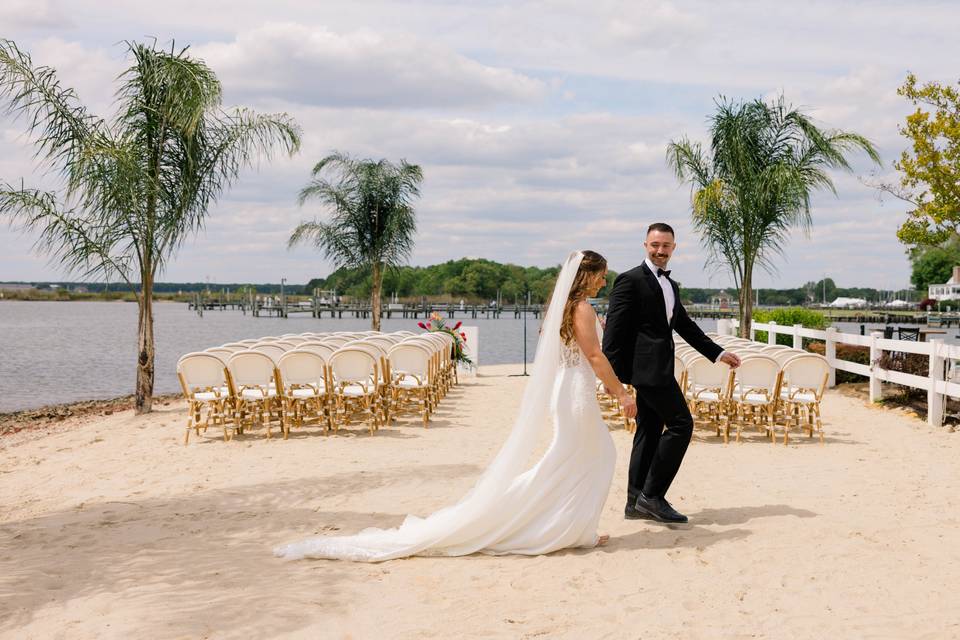 Bride & Groom Strut