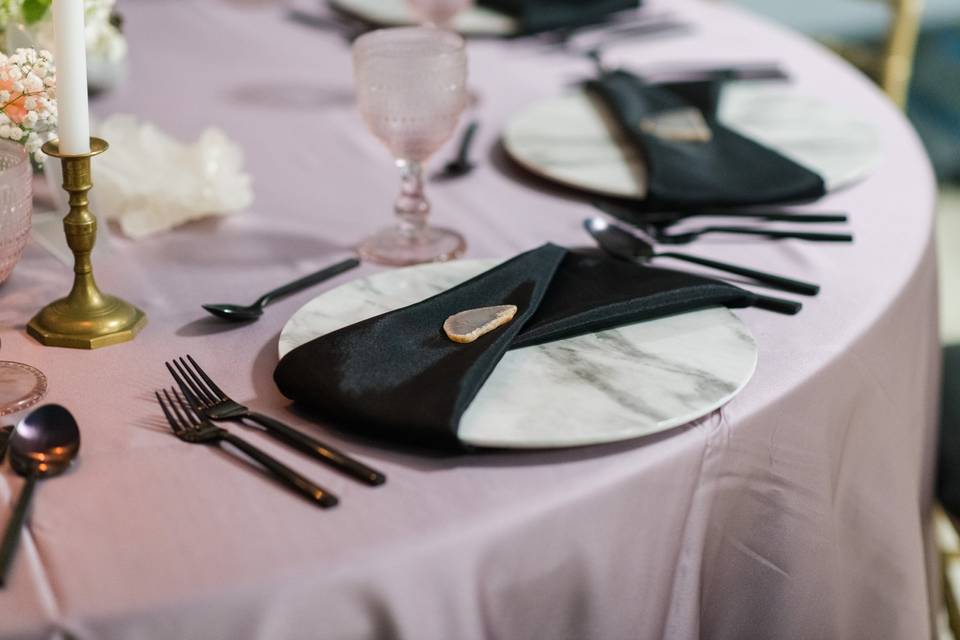 Marble Chargers/Black Flatware