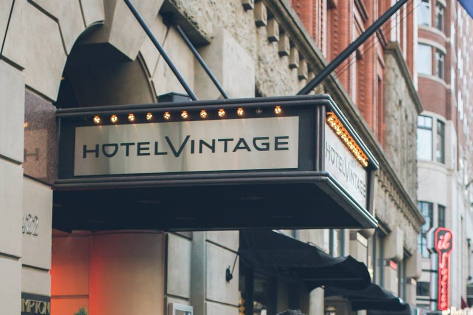 Hotel Vintage Entrance