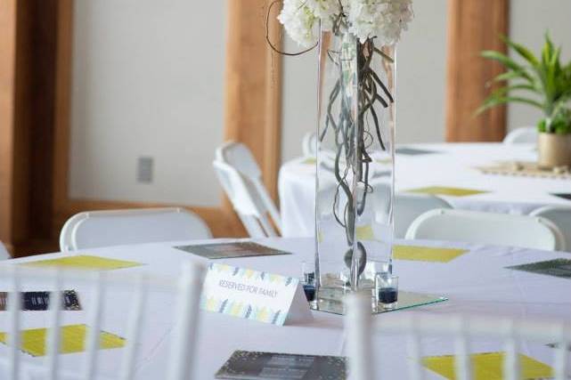 Tall table centerpiece