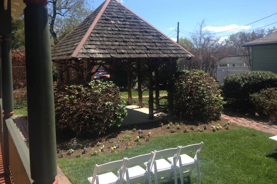 Outside courtyard where photos took place after ceremony, and where bride, groom and bridal party enjoyed their cocktail hour