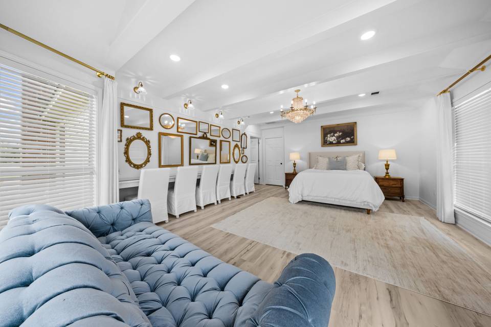 Bridal suite bedroom