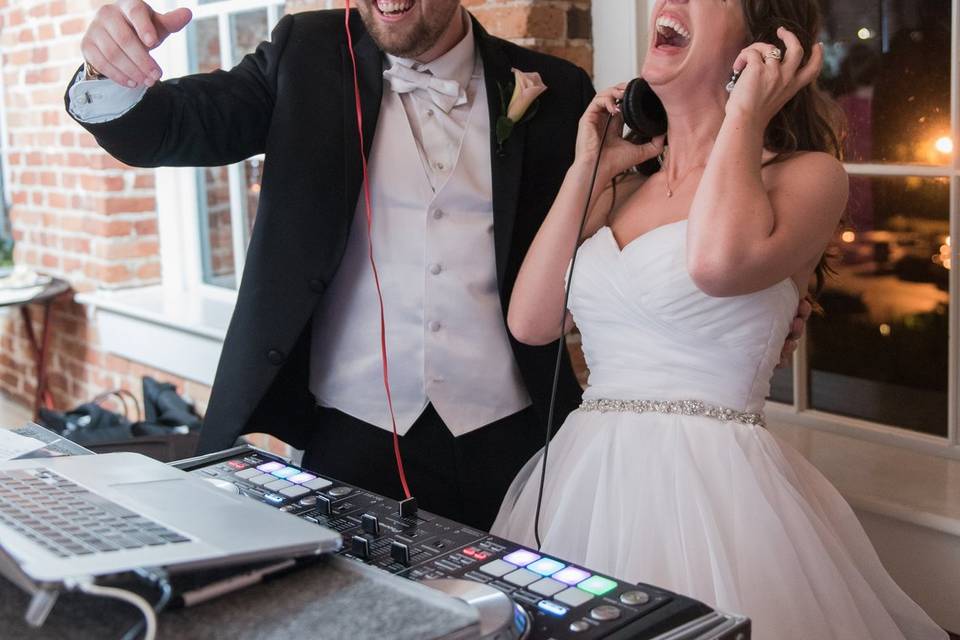 Bride & groom djing!