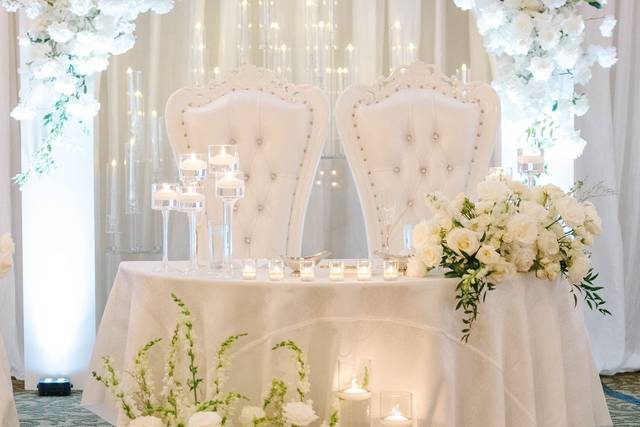 Sweetheart Table at Via Roma