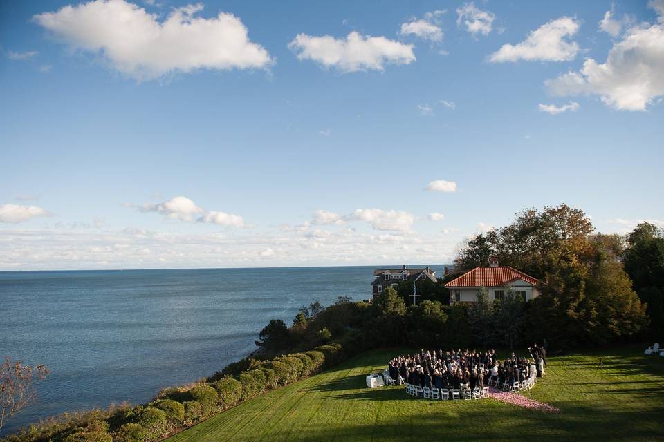 Ceremony in the round