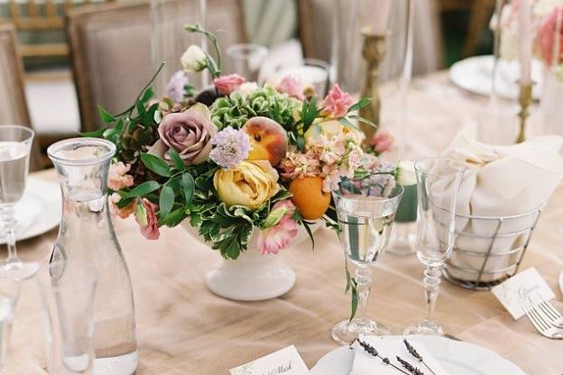 Floral table decoration