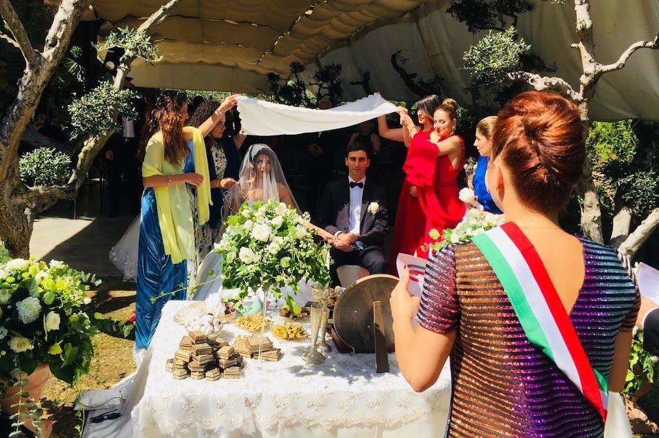 Wedding in Italy in Le Marche regioniranian wedding at Casa Alexis