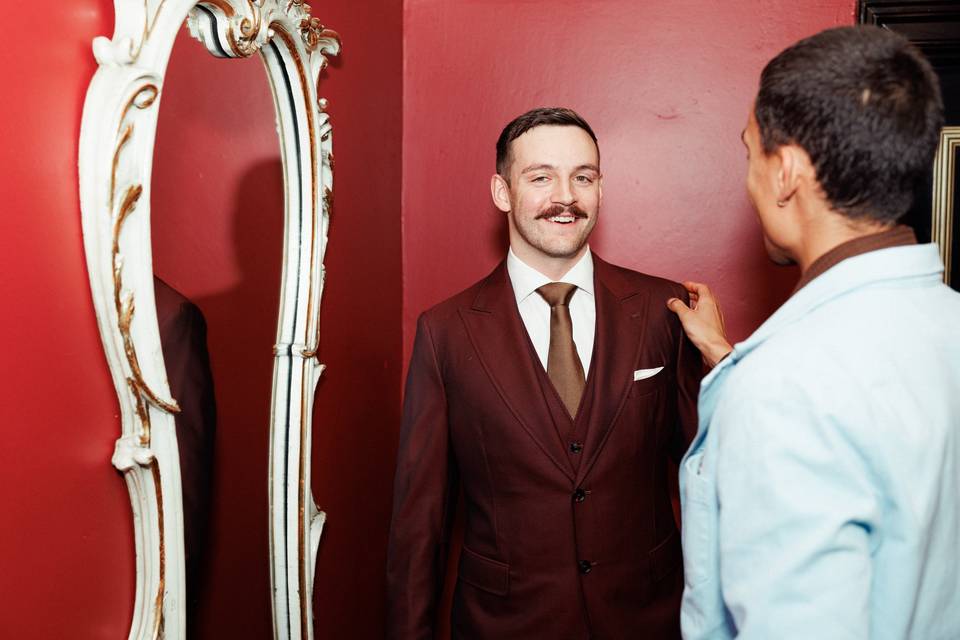 Groom gets ready with best man