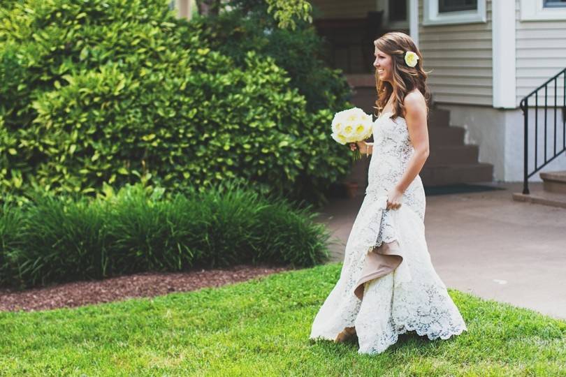 The bride holding her bouquet