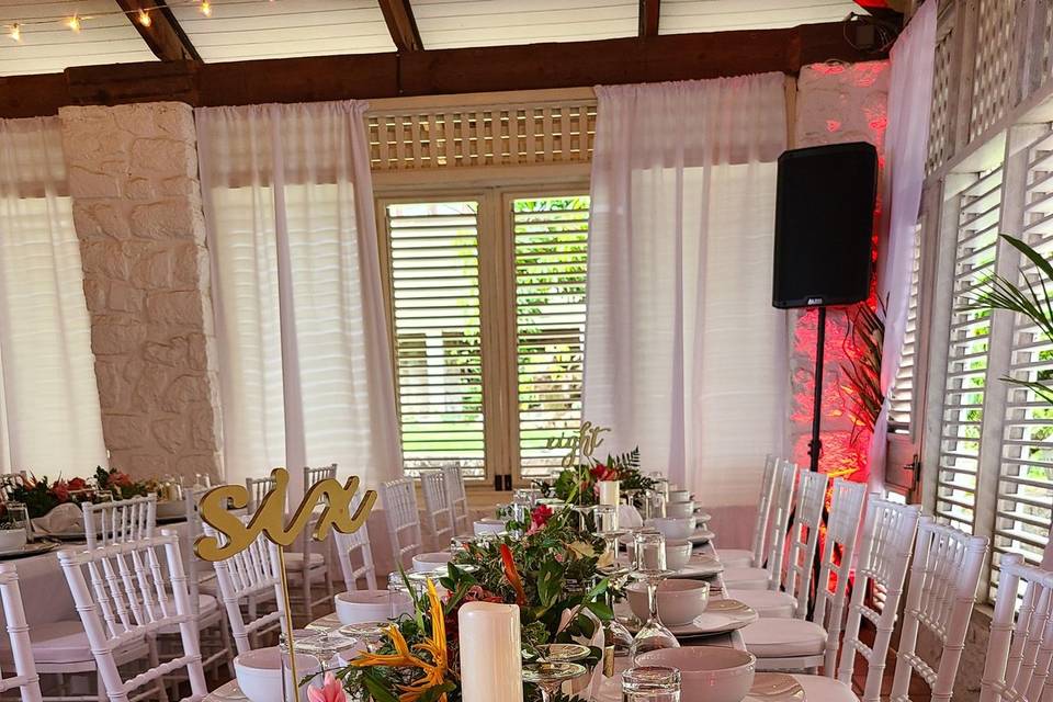 Dinner tablescape