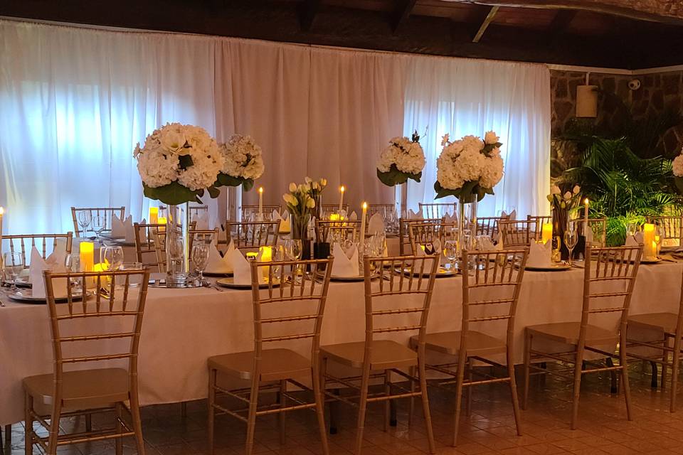 White with gold accent wedding