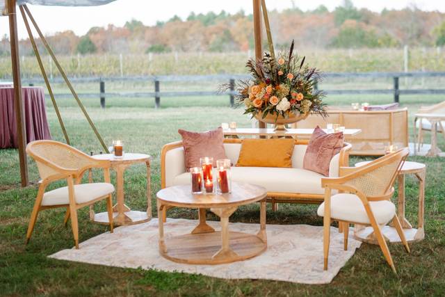 Light Wood Lounge Seating