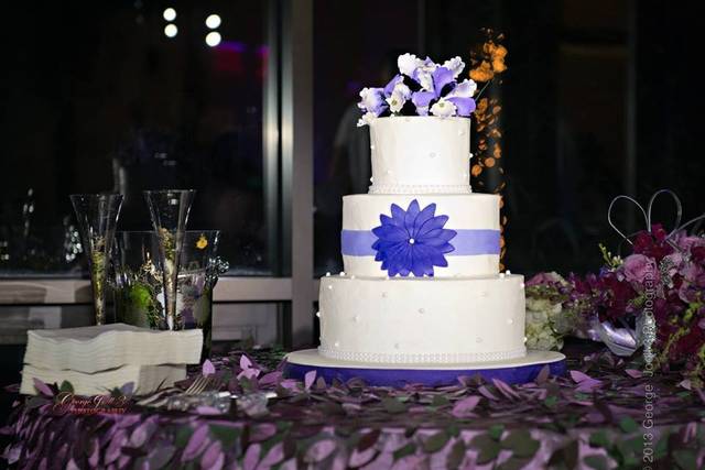 Edible Art Bakery & Dessert Cafe