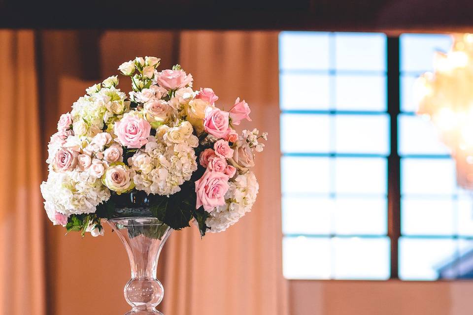 Floral centerpiece