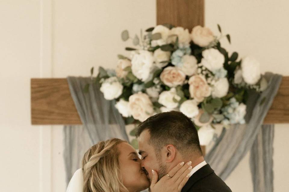 Heavenly Kisses