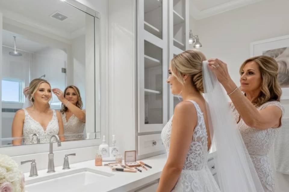 Seahorse Beach Weddings