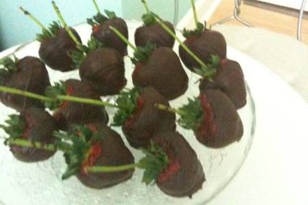 Champagne & Strawberries for Spa Party capacity 4 people