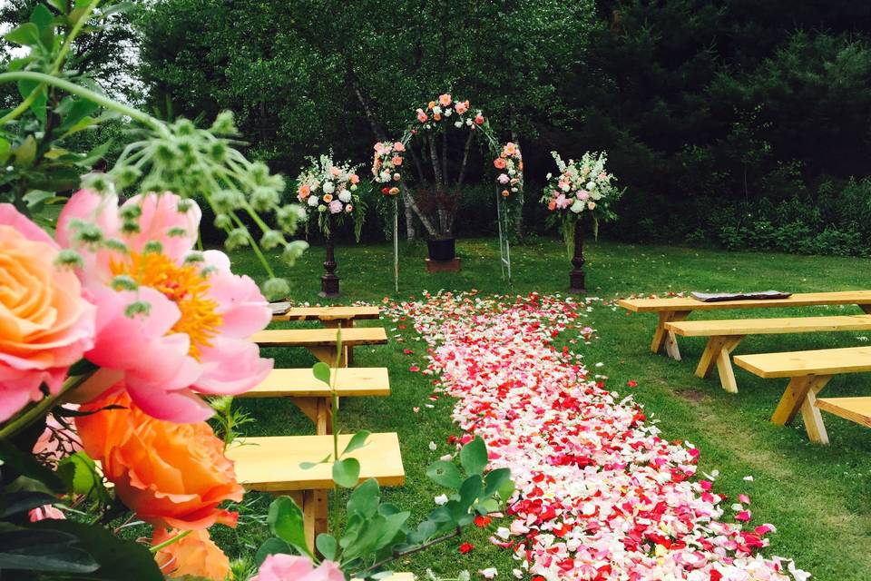 Floral aisle runner and arbor