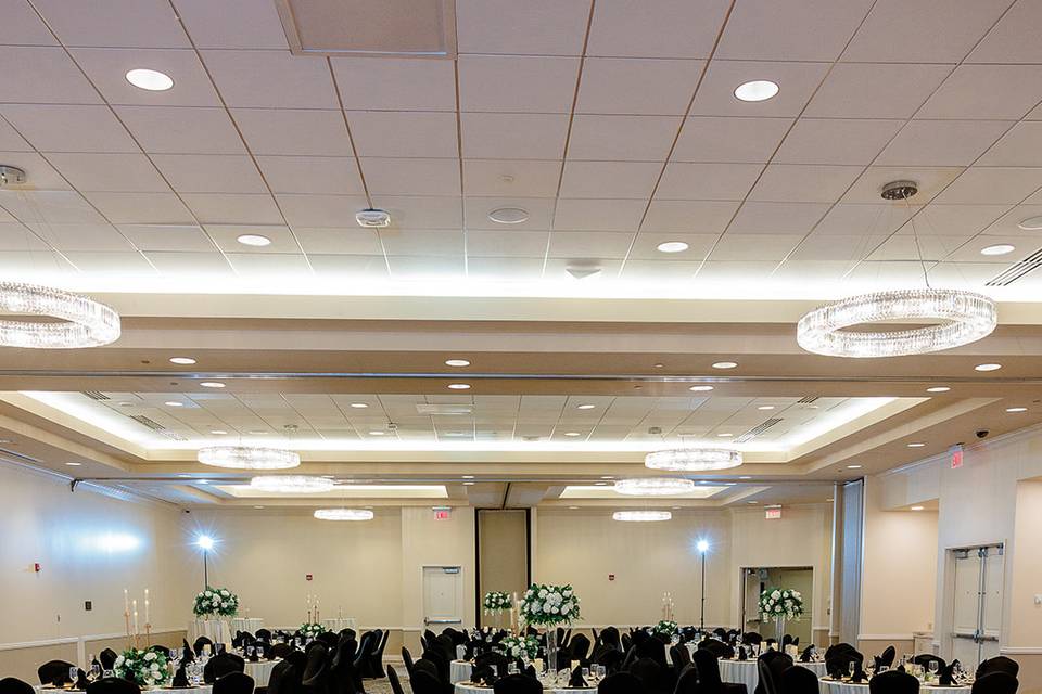 24' x 24' Dance Floor Included