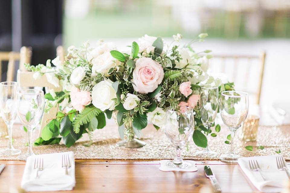 Sweetheart table