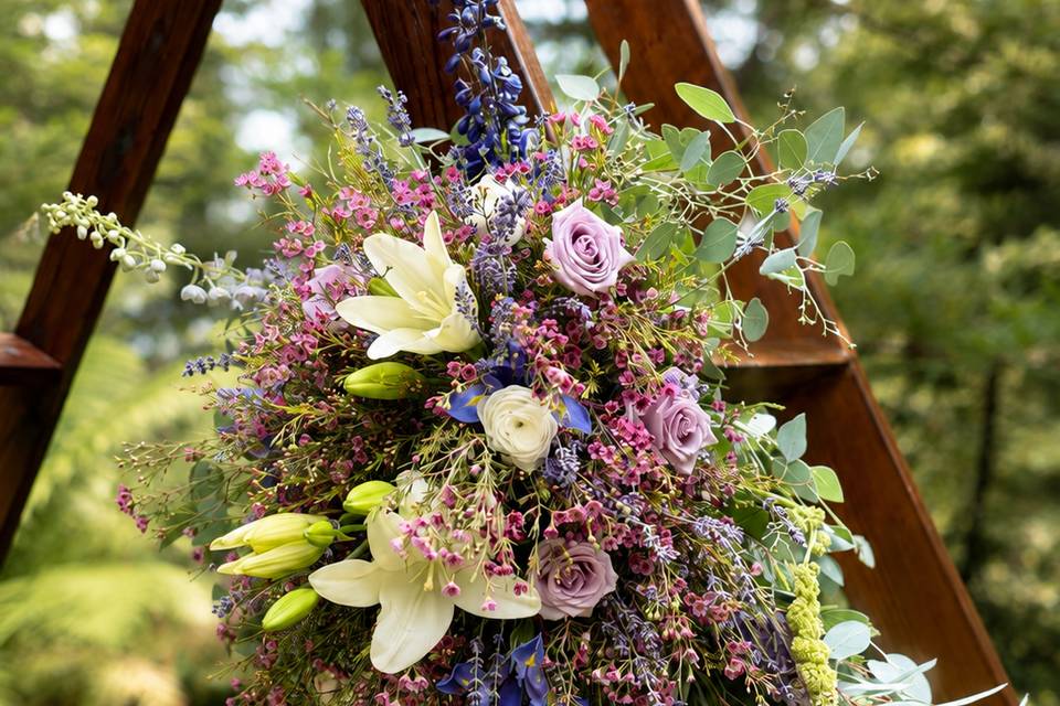 Smaller Arch Arrangement