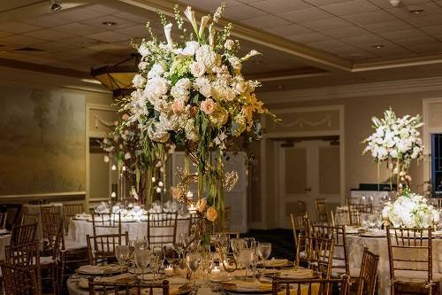 Tall table centerpiece