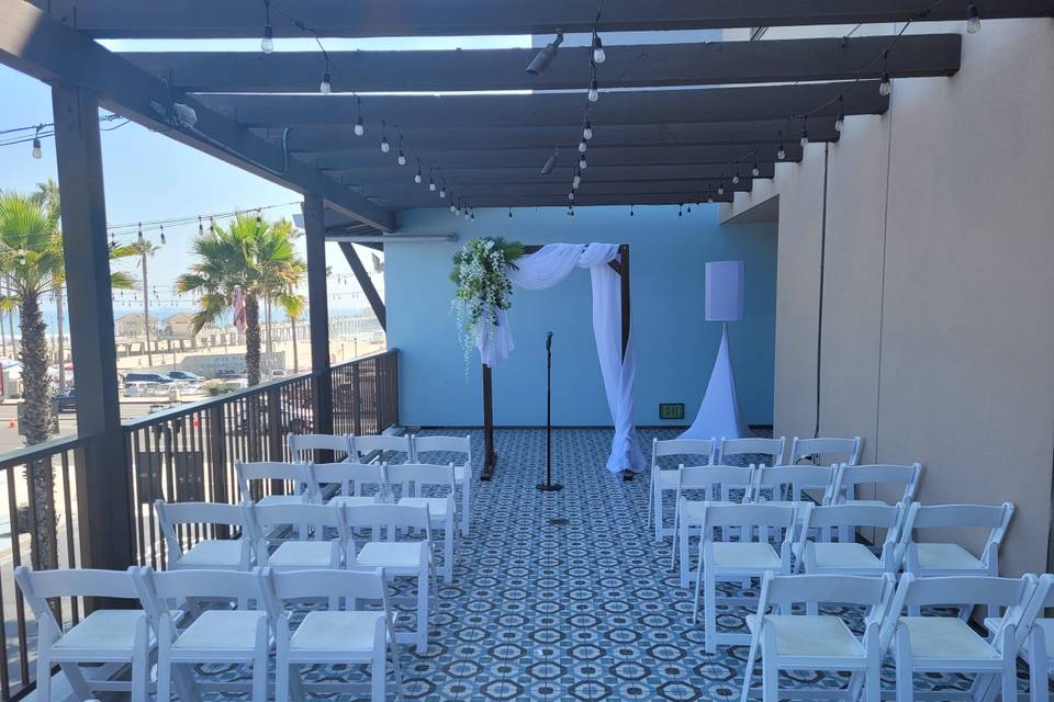 Simple Ceremony Set Up