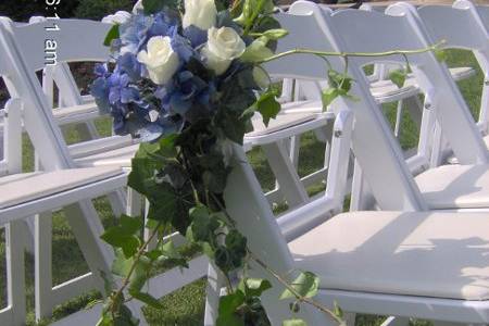 Flower aisle marker