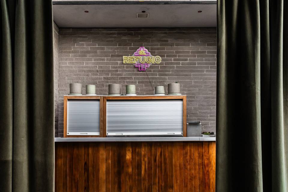 Outdoor Full Bar