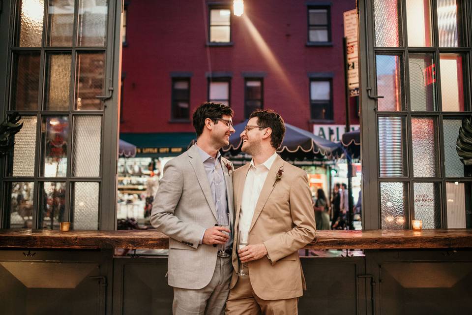 PhotoPink: Grooms + Cocktails